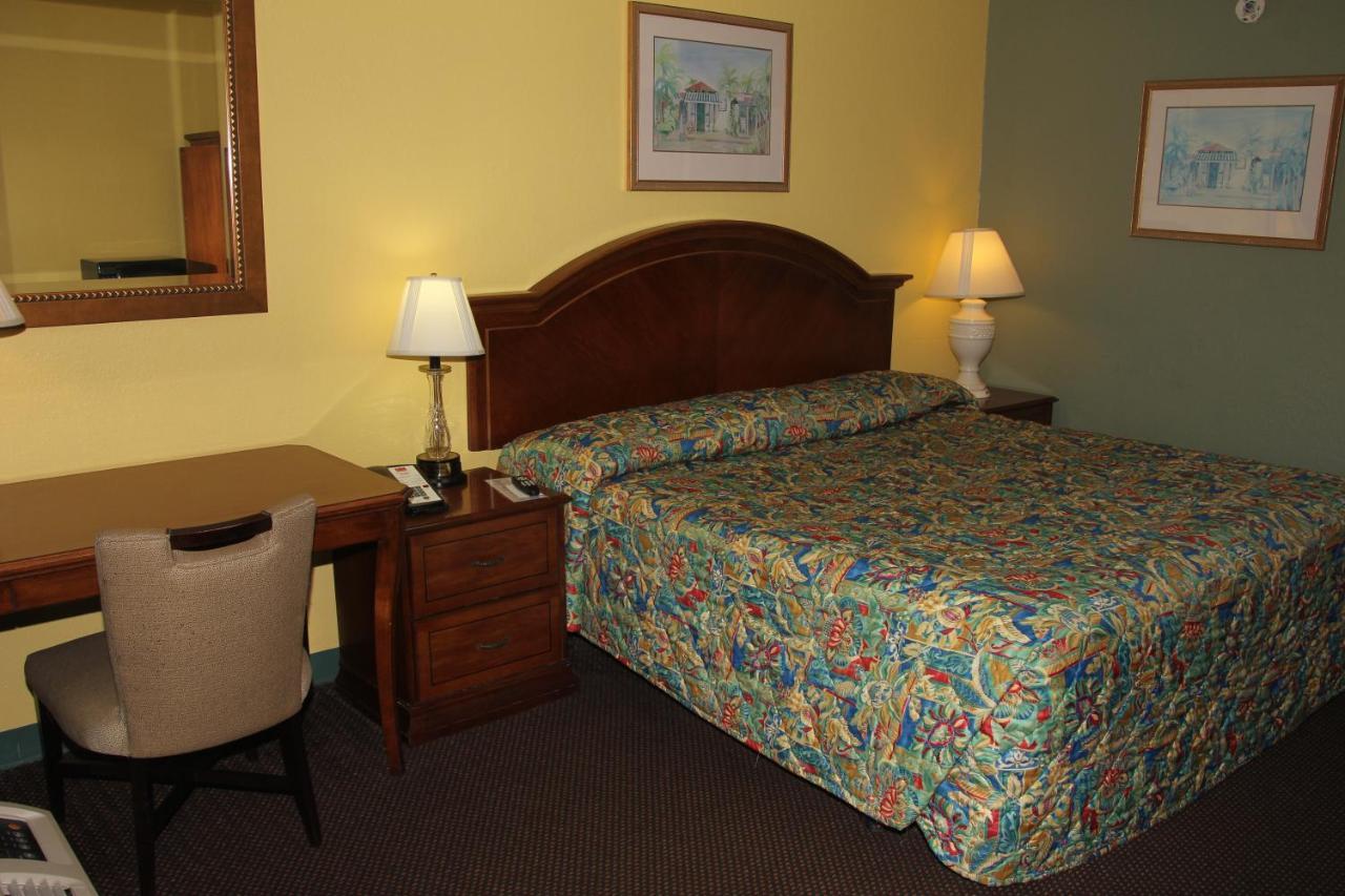 Americas Best Value Inn Cocoa/Port Canaveral Zimmer foto