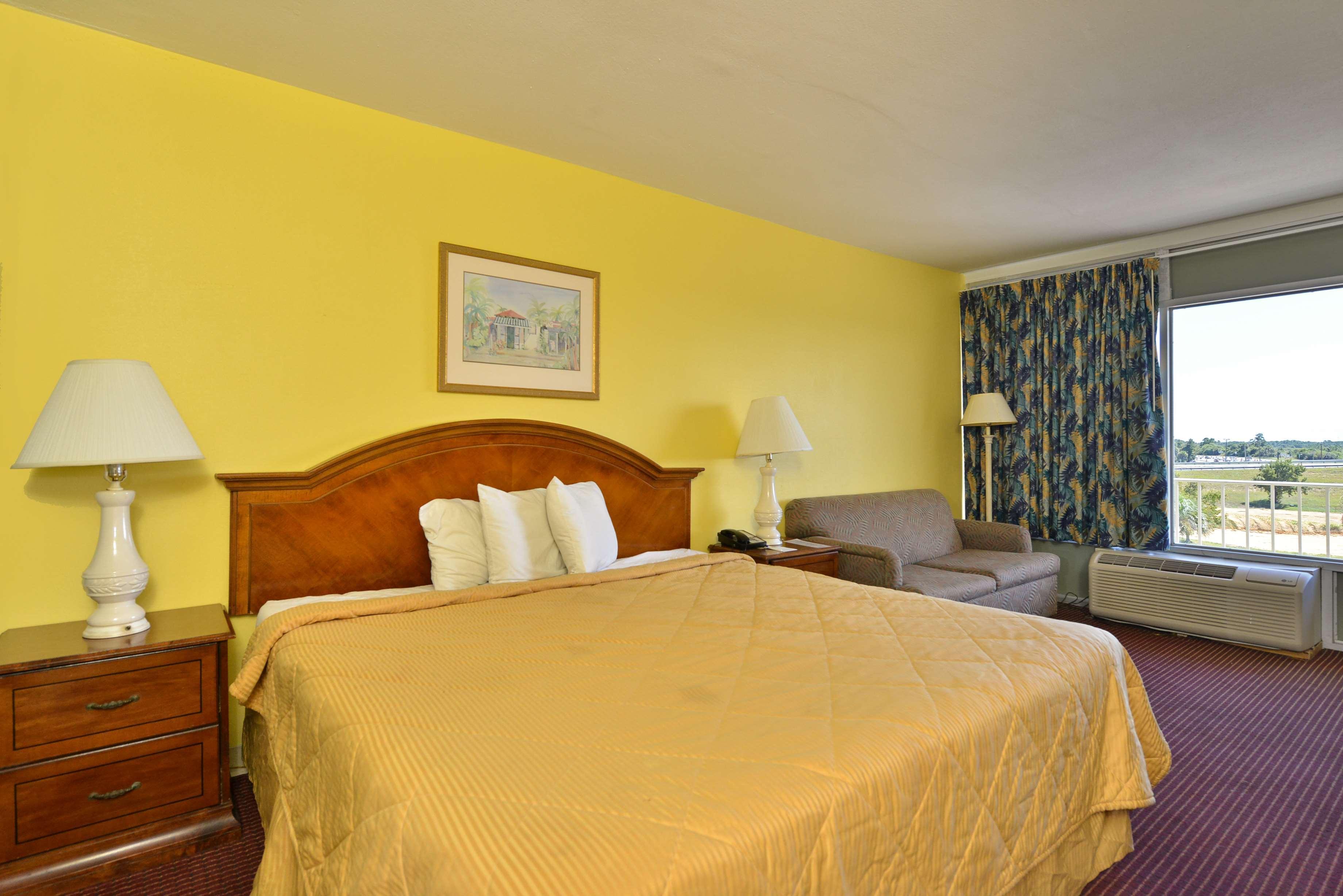 Americas Best Value Inn Cocoa/Port Canaveral Exterior foto